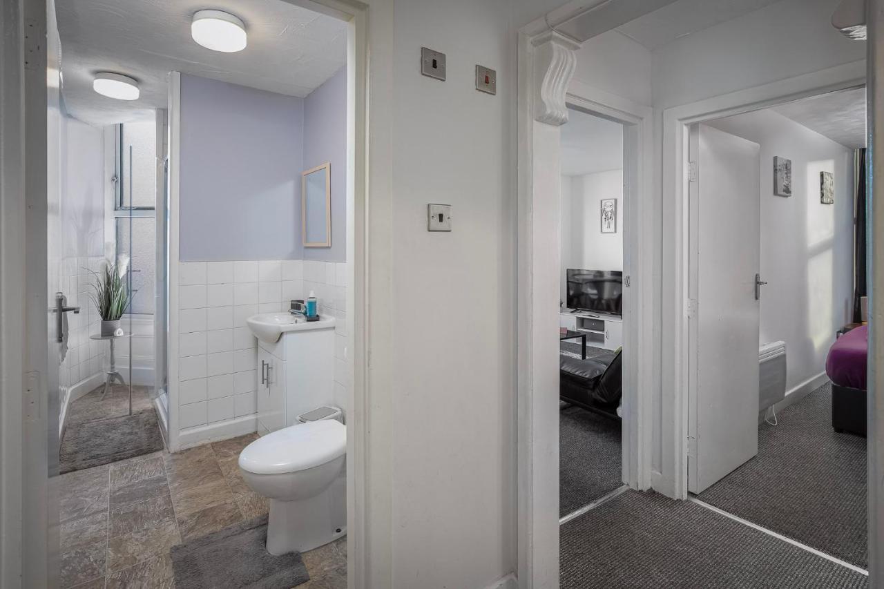02 Springfield - Sleeps 6 Apartment Блекпул Екстериор снимка